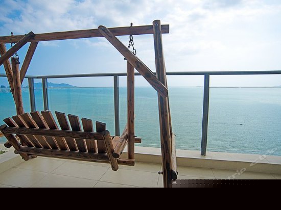 无敌海景大床房