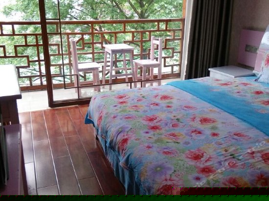 豪华江景情侣房