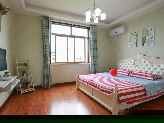 欧式简约大床房