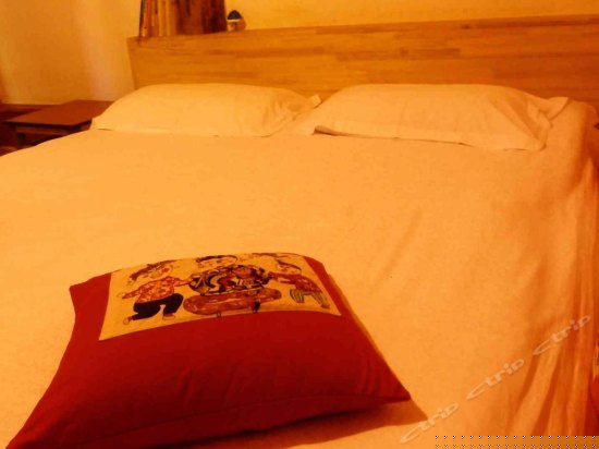 一楼复古榻榻米房