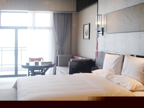 私属汤池观景房