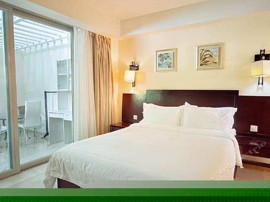 山海居 b大床房