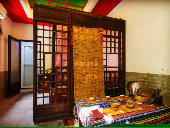 古典雕花庭院大床房