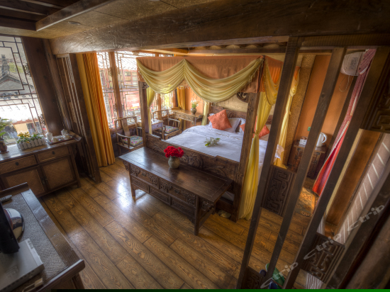 街景古典大床房