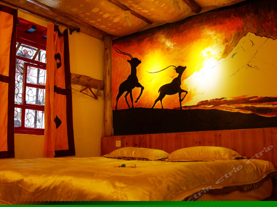 藏羚精品家庭房