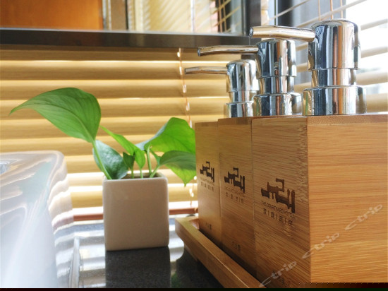 疏院花影大床房