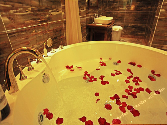 云窗雾阁（套房）