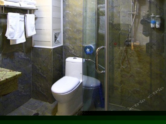 豪华套房（带棋牌室）