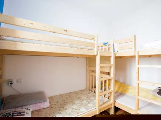 女生四人间（床位）