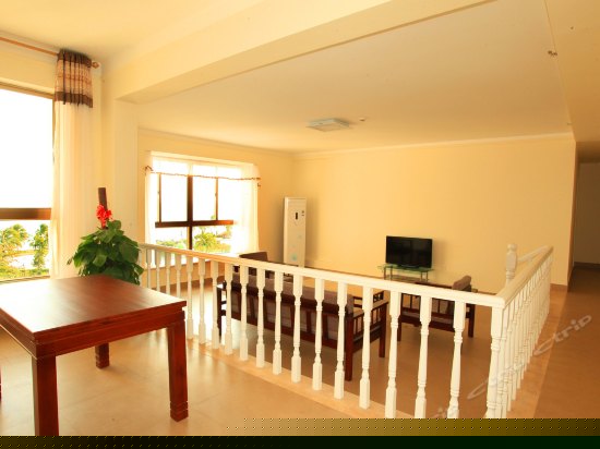 领海家庭套房四房一厅