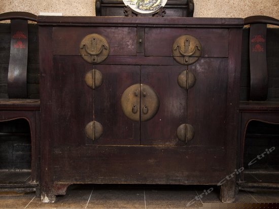 朱楼碧瓦豪华土炕房