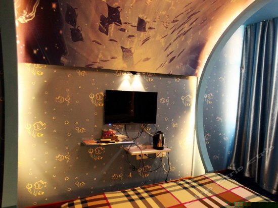 蓝色海洋情趣主题房(无窗)