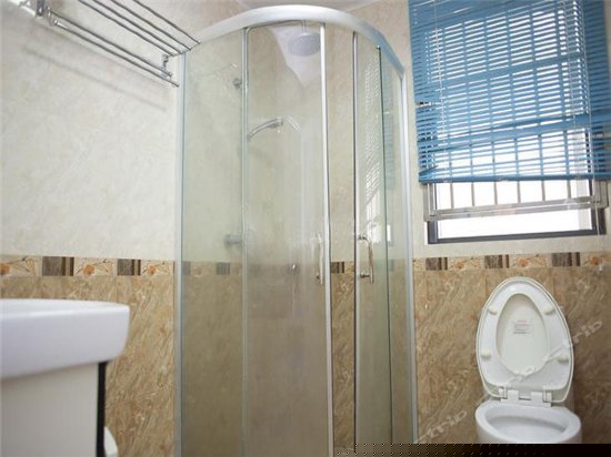 温馨两室一厅园景房