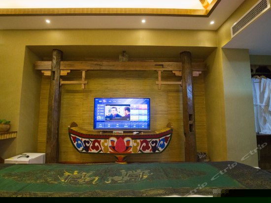 风情豪华大床房