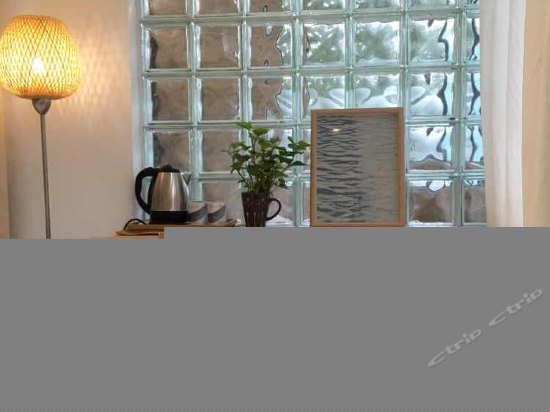 超大窗豪华帷幔大床房玄青