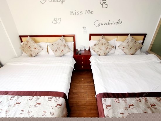 海景家庭四人间