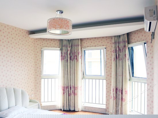 豪华三卧双卫海景套房