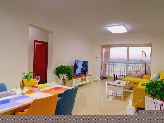 简欧现代艺术海景套房