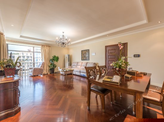 豪华海景三卧室家庭套房