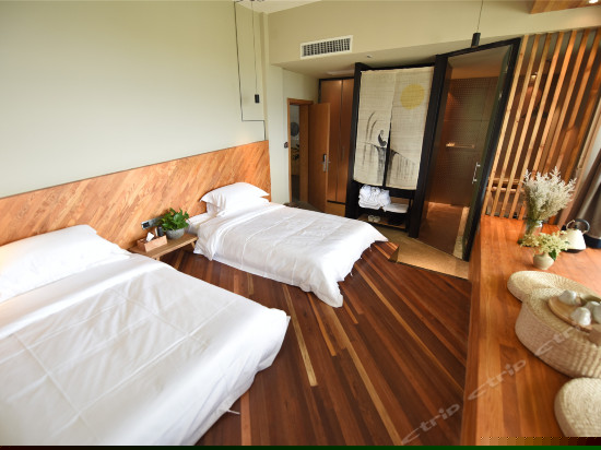 日式庭院海景双床房