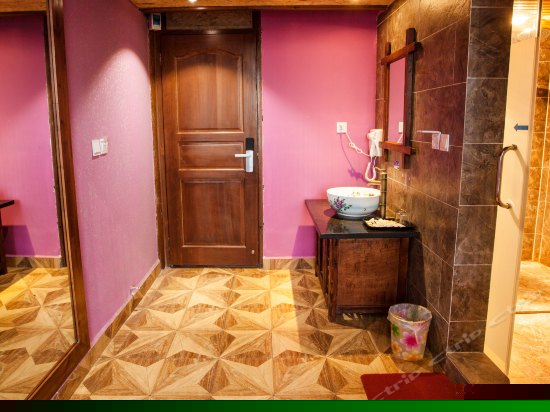 全景蜜月大床房