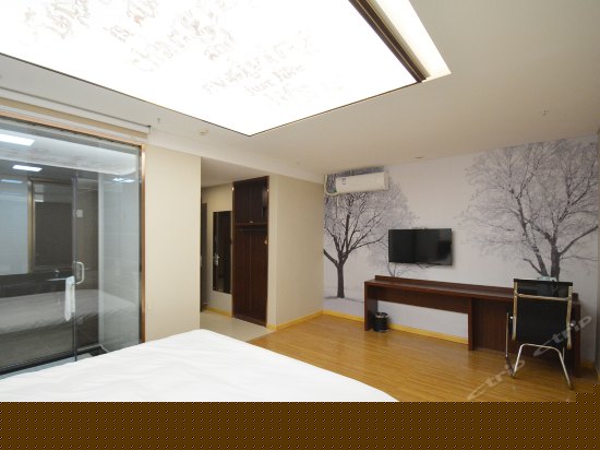 雅致大床房（无窗）