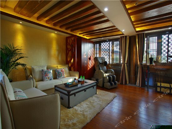 纳西风情蜜月套房