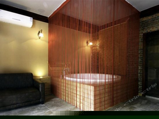 观景浴缸阳台套房