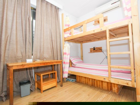 四人间(床位房)