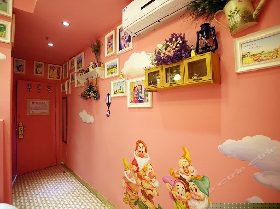 白雪公主,梦幻主题房(无窗)