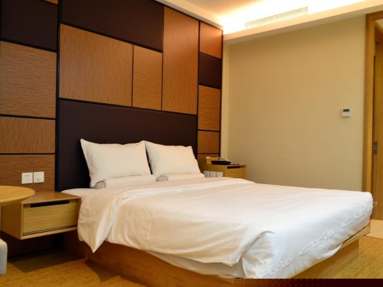 零压-高级大床房