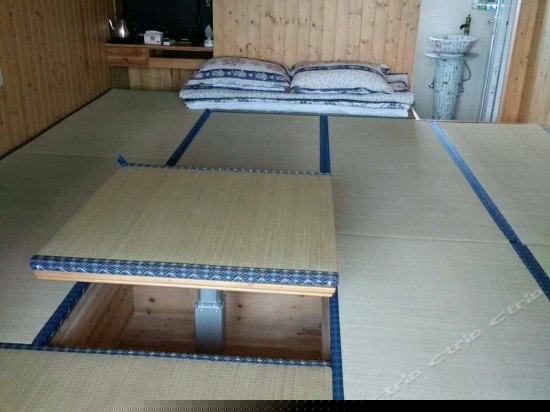 小型榻榻米房