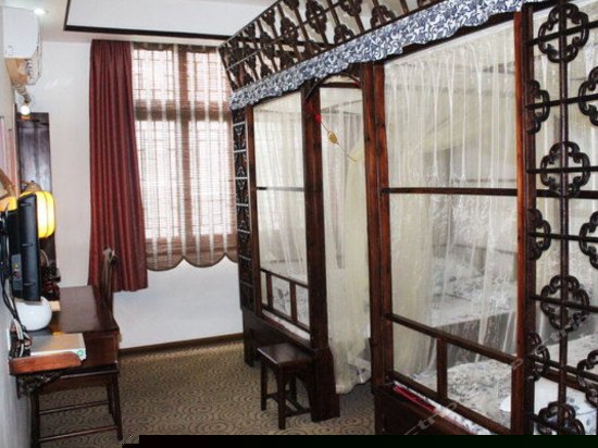 古韵雕花双床房