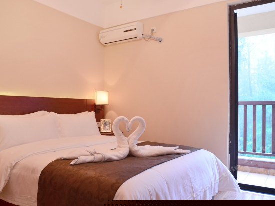 豪华山景双卧三床套房