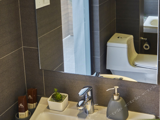 山景露台榻榻米