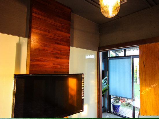 摩登工业六人房