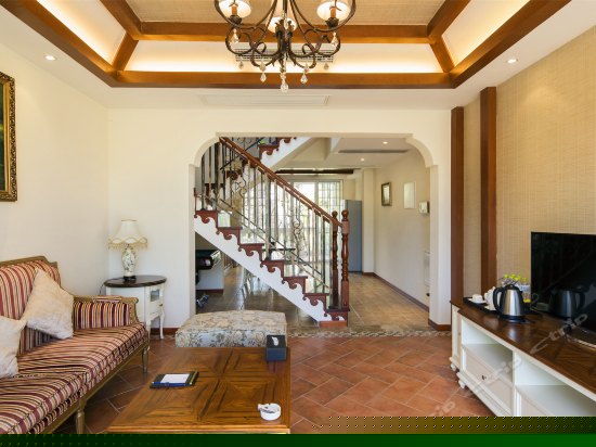 豪华三卧度假别墅