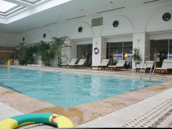 室内游泳池