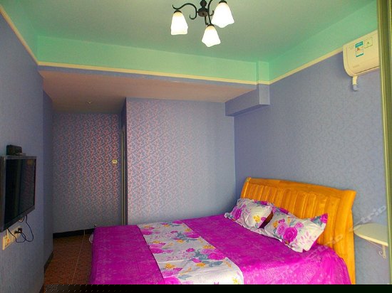 一米海景阳台独卫大床房