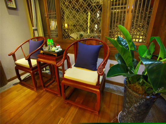 依云观景大床房