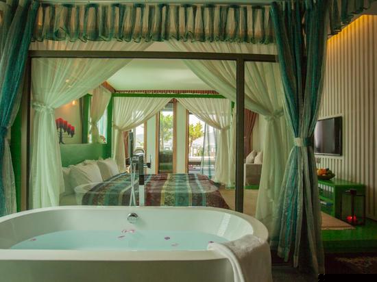 超大露台海景大床房