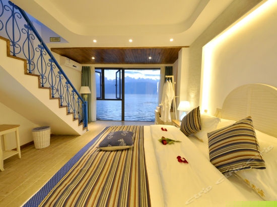 地中海风复式海景套房