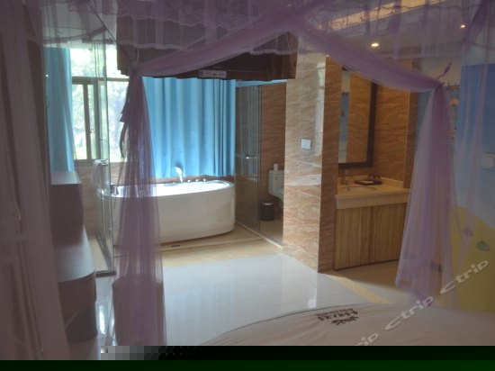 江景豪华情侣主题房