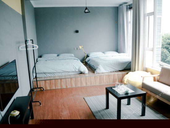 西窗零号超大榻榻米风景间