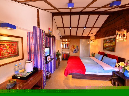 纳西明清大床房