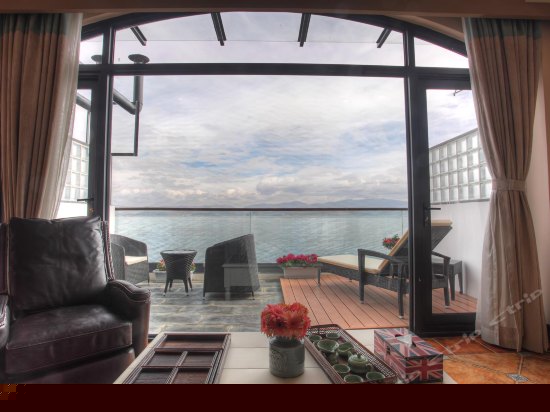 花—海景大床房