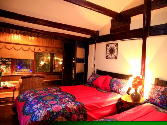 马樱花艺术双床房