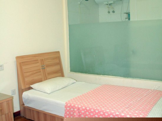 标准双床房(无窗)