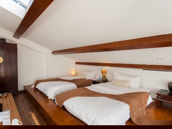 海景阁楼星空双床房遇见