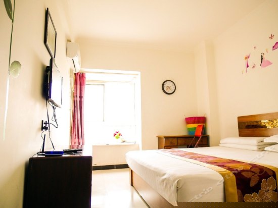 独卫豪华大床房